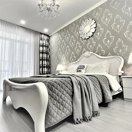 Стильная Квартира В Центре Одессы С Балконом Apartment *