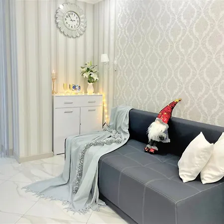 красивая в центре одессы с балконом 敖德萨