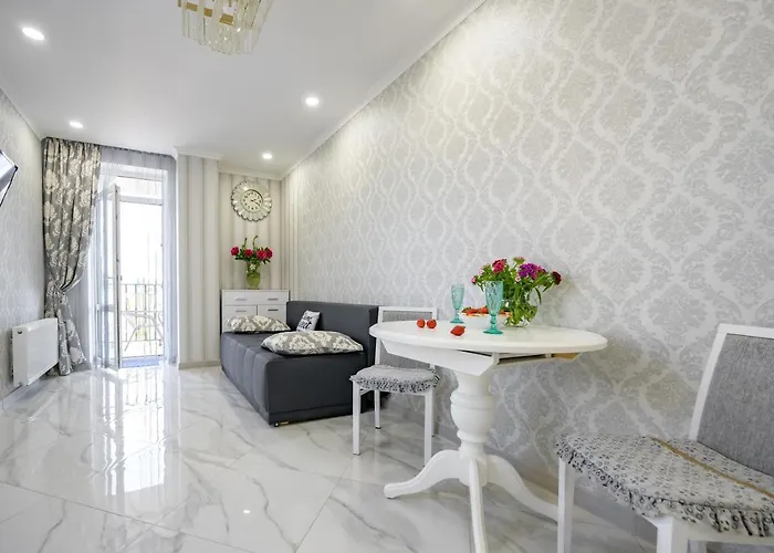 Appartement красивая в центре одессы с балконом Odessa