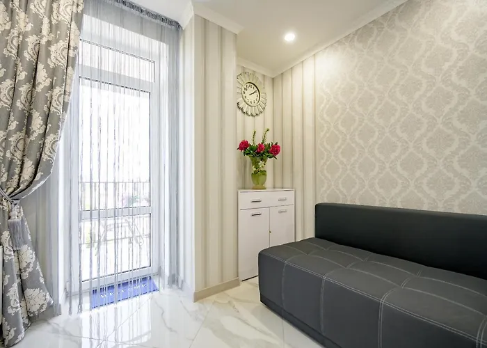 Appartement красивая в центре одессы с балконом