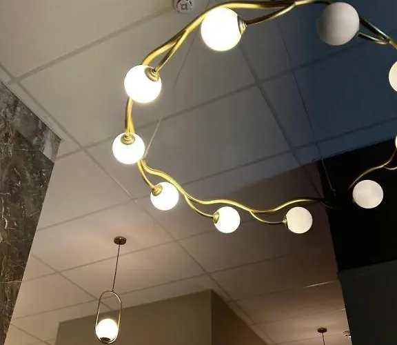 красивая в центре одессы с балконом