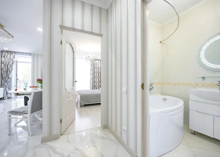 Appartement красивая в центре одессы с балконом