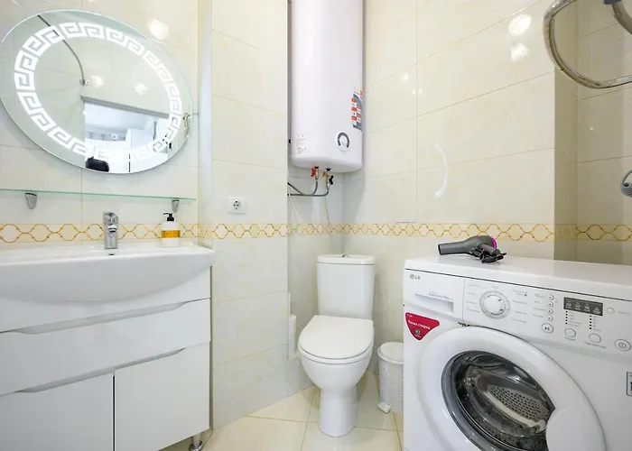 Apartment красивая в центре одессы с балконом Odessa