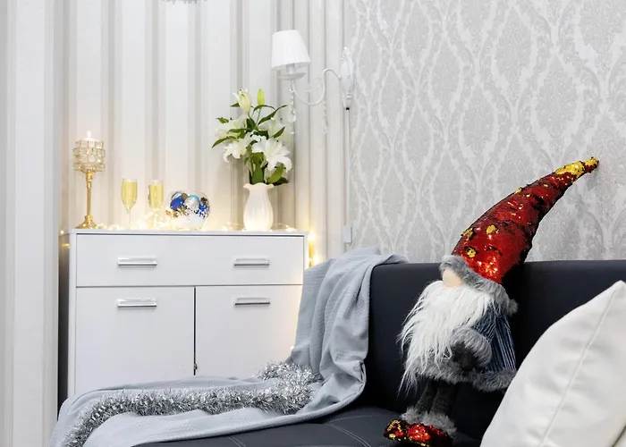 Apartment красивая в центре одессы с балконом Odessa